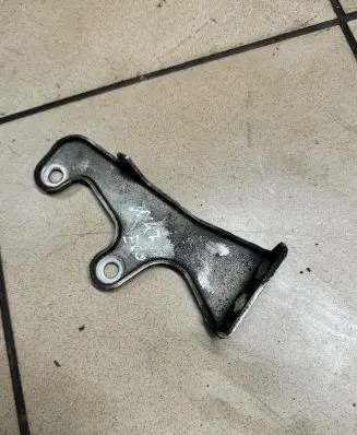 BMW 5 E60 E61 Muffler mount bracket/holder 3R28