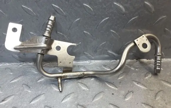 Skoda Fabia Mk3 (NJ) Fuel line pipe 04B201360