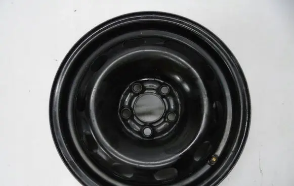 Volkswagen Golf IV R14 steel rim 