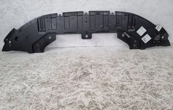 Polestar 2 Front bumper skid plate/under tray 31663671