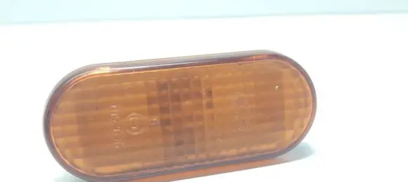 Volkswagen Polo III 6N 6N2 6NF Front fender indicator light 3A0949117A