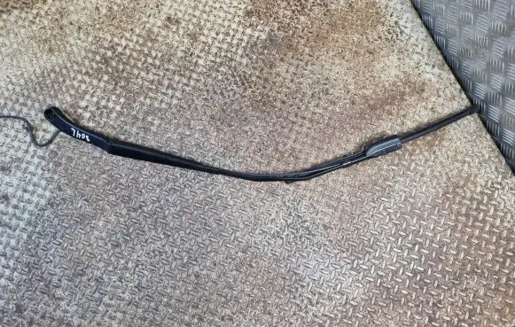 Tesla Model Y Windshield/front glass wiper blade 150705100A 682477111 150705200A