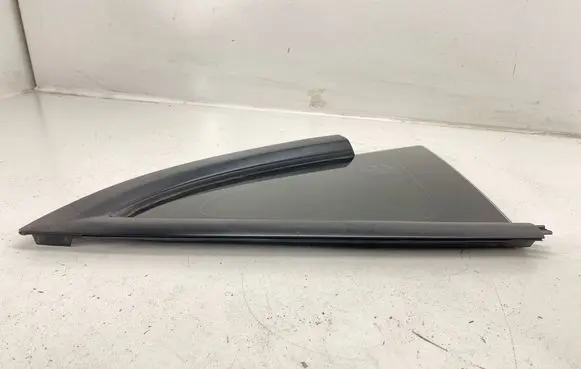 Tesla Model 3 Rear side window 151497801D E008686 43R011570