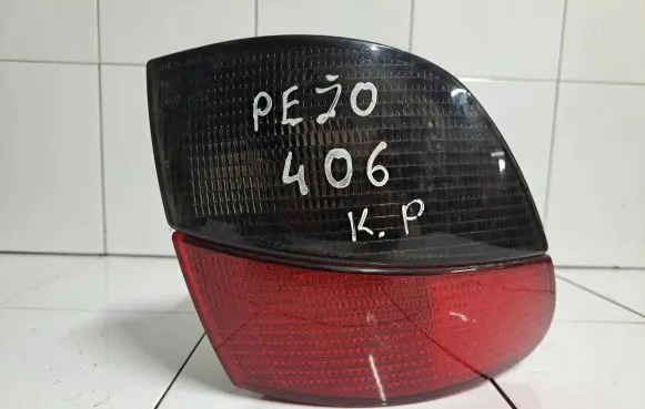 Peugeot 406 Rear/tail lights 45502