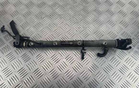 Mercedes-Benz C W203 Fuel main line pipe A6460700295