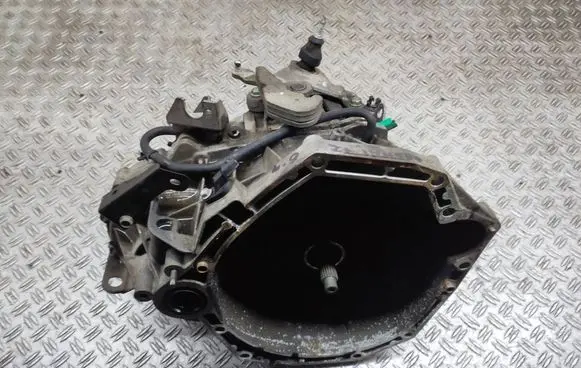 Manual 6 speed gearbox
