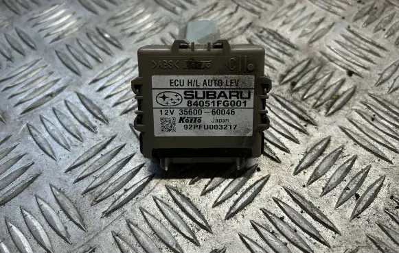Subaru Impreza III Light module LCM 84051FG001
