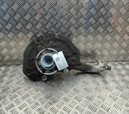 Mercedes-Benz C W206 Front wheel hub A2063320100