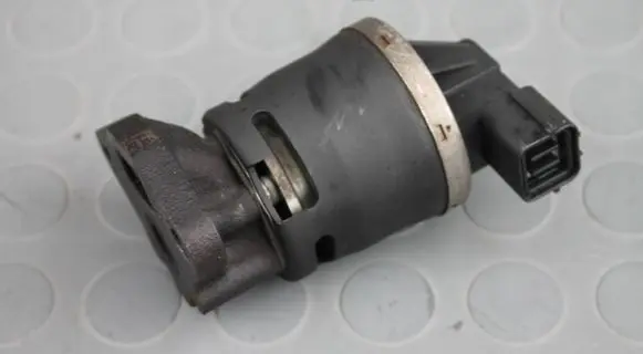 Honda Civic EGR valve