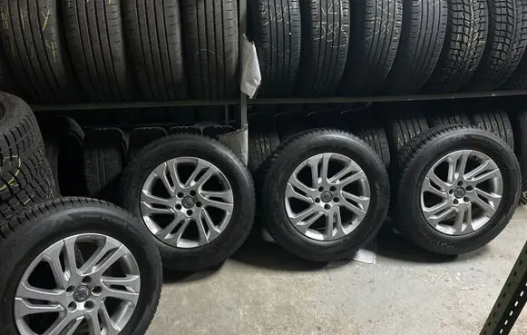 Volvo XC60 R17 alloy rim 