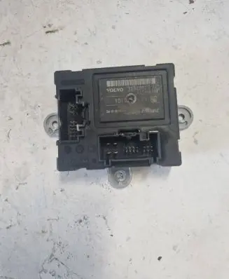 Volvo V70 Door control unit/module 31343028