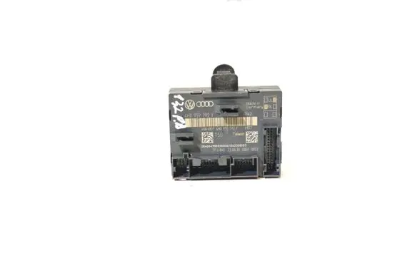 Volkswagen Touareg II Door control unit/module 4H0959792F 4H0959792