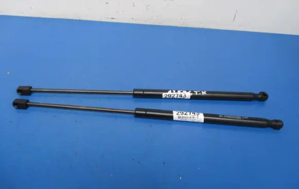 Skoda Felicia II Shock absorber/damper mounting bracket 
