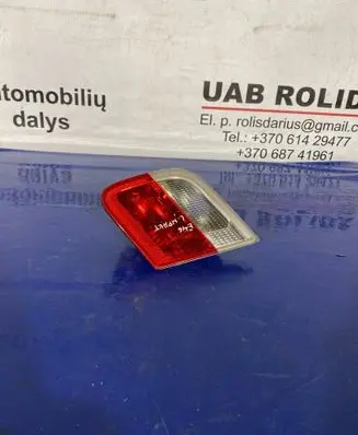 Tailgate rear/tail lights
