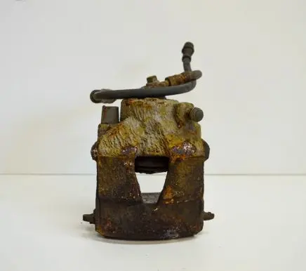 Skoda Octavia Mk2 (1Z) Front brake caliper