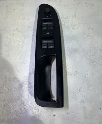 Volkswagen PASSAT B6 Electric window control switch 3C1867171B