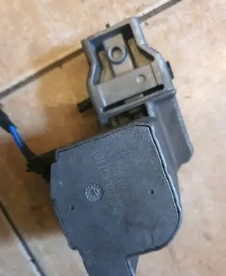 Steering wheel lock