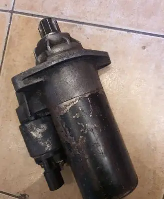 Volkswagen Golf IV Starter motor 14060400302