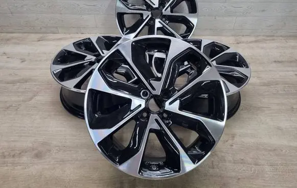 R17 alloy rim