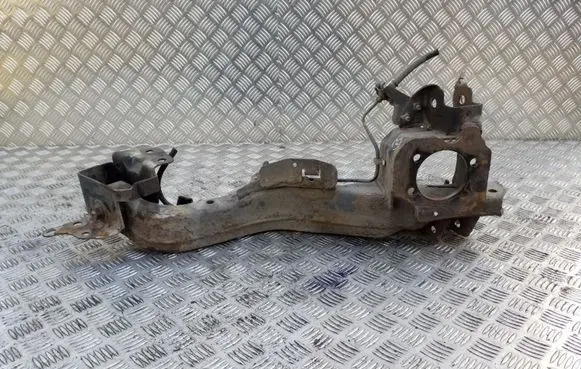 Nissan Juke I F15 Rear wheel hub spindle/knuckle 