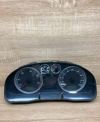Volkswagen PASSAT B5.5 Speedometer (instrument cluster) 3B0920827A 88311299245