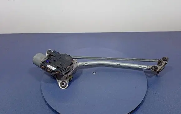 Front wiper linkage and motor