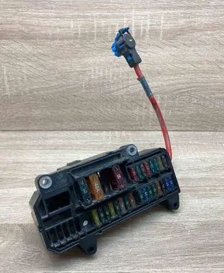 BMW 7 E65 E66 Fuse module 69005830 10304410