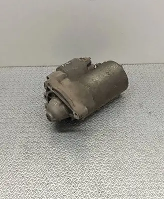Peugeot 207 Starter motor 9647982880