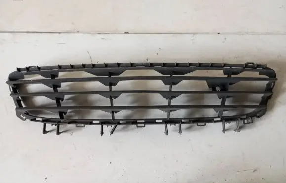 Opel Astra H Front bumper lower grill 24460271