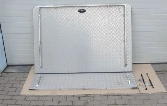 Nissan Navara D40 Pick-up truck tonneau cover 