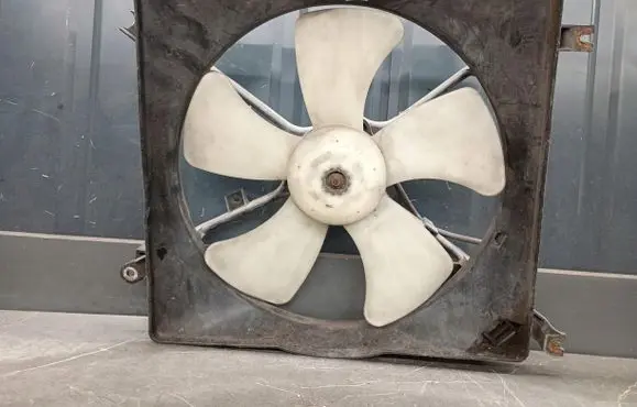 Mitsubishi Galant Eterna Electric radiator cooling fan