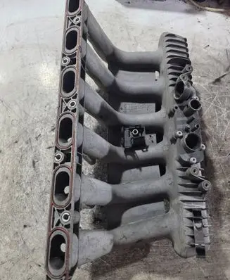 BMW 5 E39 Intake manifold 1427618 PA66GF35 2900301819