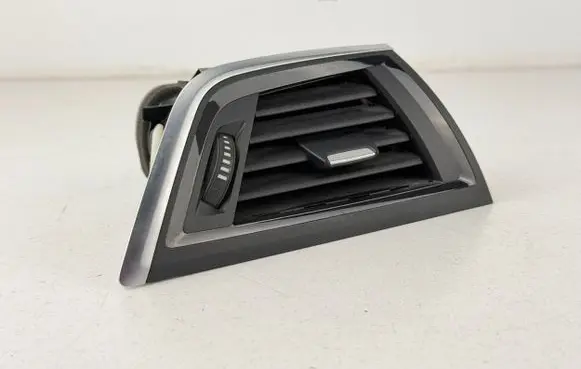 BMW 1 F20 F21 Dashboard side air vent grill/cover trim 9205356