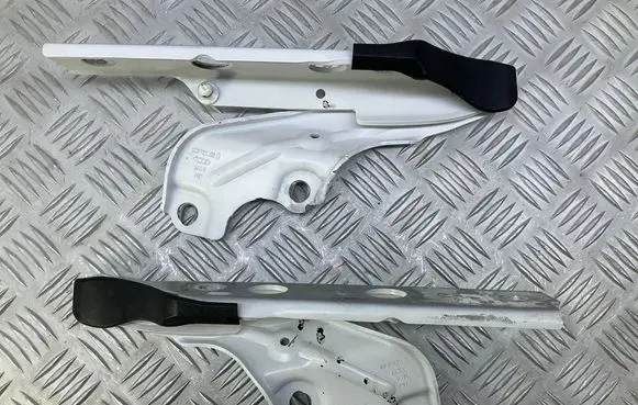 Audi A6 S6 C7 4G Engine bonnet/hood hinges 4G8823301D 4G8823302D