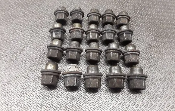 KIA Opirus Nuts/bolts 