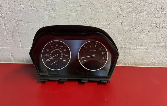 BMW X1 F48 F49 Speedometer (instrument cluster) 6847116 9295446