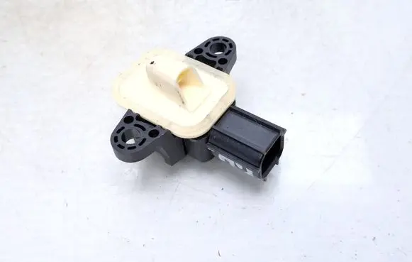 Volvo V60 Airbag deployment crash/impact sensor 30798030