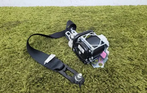 Mazda CX-3 Front seatbelt DB2P57L30C