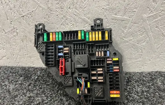 BMW X3 F25 Fuse module 9315151