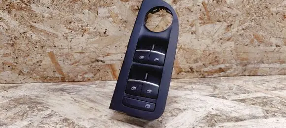 Alfa Romeo Giulia Electric window control switch 01561291690