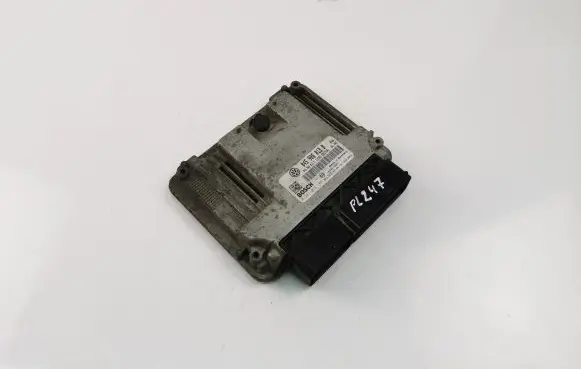 Skoda Fabia Mk2 (5J) Engine control unit/module 045906013B