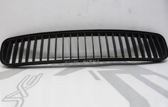 Skoda Fabia Mk2 (5J) Front bumper lower grill 5J0853667