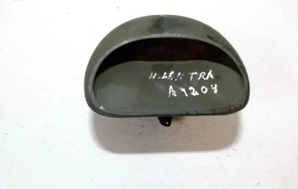 Hyundai Lantra II Third/center stoplight 92750290