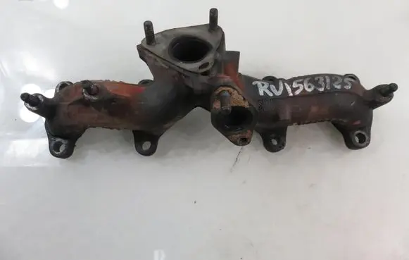 Audi A4 S4 B7 8E 8H Exhaust manifold 038253033H