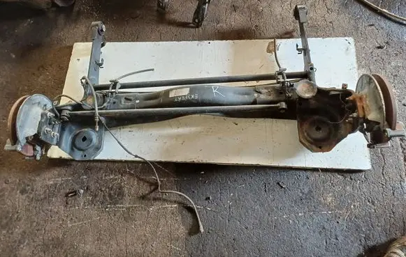 Peugeot Expert Rear axle beam 