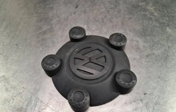 Volkswagen Caddy Original wheel cap 2K0601169