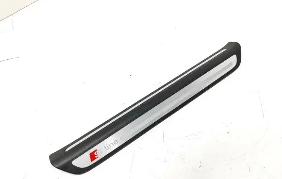 Front sill trim cover
