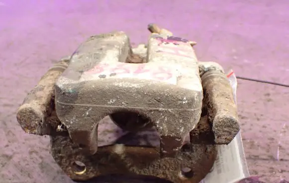 Renault Megane I Rear brake caliper
