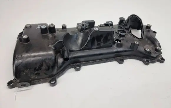 Lexus RX 450H Rocker cam cover 