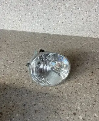 Toyota Hilux (AN10, AN20, AN30) Front fog light